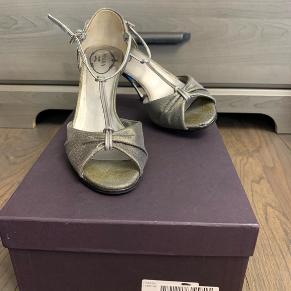 Prada silver sandals size 36.5 - Picture 2 of 8